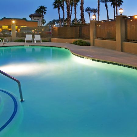 Holiday Inn Express & Suites Rancho Mirage - Palm Spgs Area By Ihg Екстер'єр фото